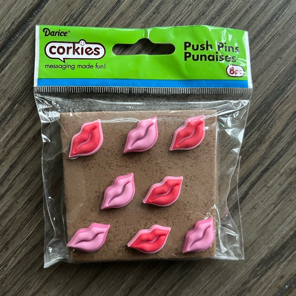 NEW Darice Corkies LIPS push pins